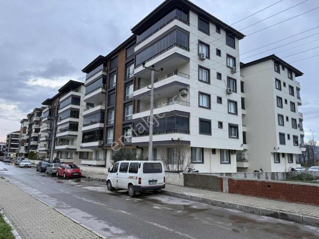 Kent Gayrimenkul'den 3+1 Ara Kat Önü Açık Satılık Daire