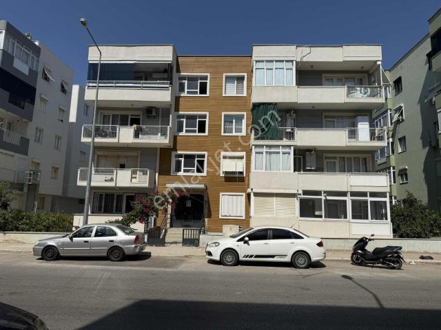 Kent Gayrimenkul'den 3+1 Cadde Üstünde Kiralık Daire