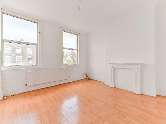 Kent House Road, New Beckenham, London SE26, 2 bed flat to rent, £2,500 pcm | PrimeLocation