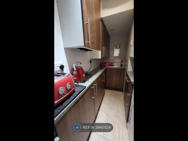 Kent Street, Dudley DY3, Studio to rent, £650 pcm | PrimeLocation