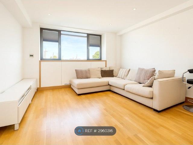 Kentish Town Road, London NW1, 1 bed flat to rent, £2,400 pcm | PrimeLocation