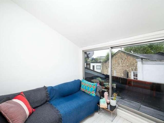 Kentish Town Road, NW1