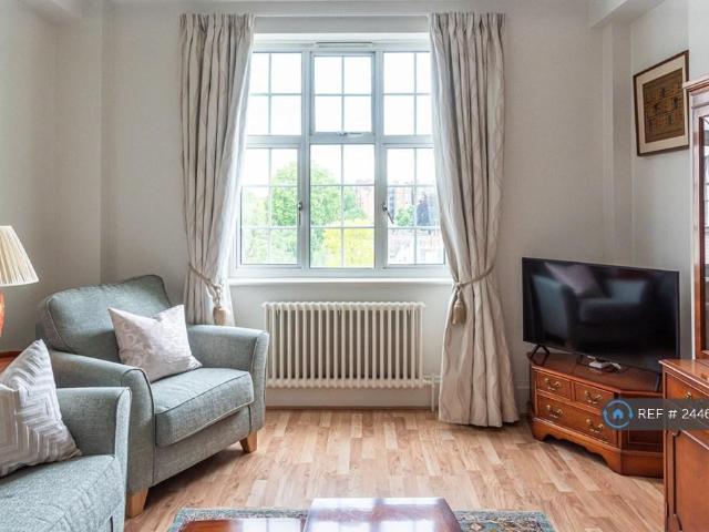 Kenton Court, London, W14 1 bed flat to rent £2,400 pcm £554 pw