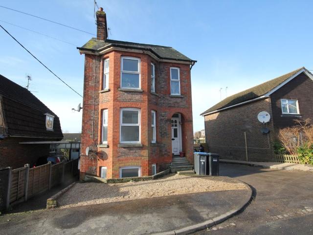 Kents Road, Haywards Heath RH16, 1 bed flat to rent, £950 pcm | PrimeLocation