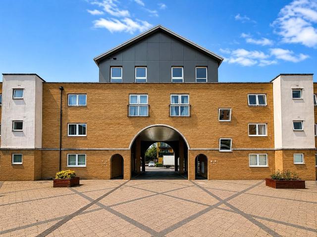 Kenway, Southend On Sea, Essex SS2, 1 bed flat to rent, £895 pcm | PrimeLocation