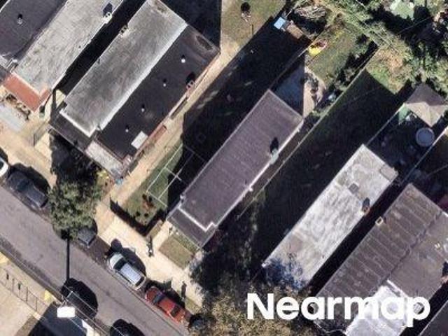 Kenwood Ave