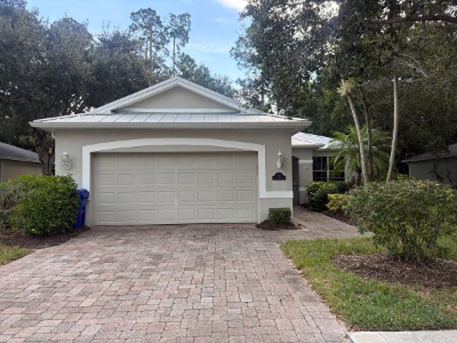 Kenwood Dr SW
