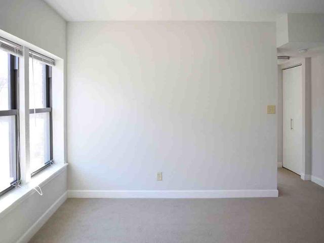 Kenwood 1 Bedroom Apartment for Rent at 615 E Armour Blvd, Kansas City, MO 64109 Central Hyde Park
