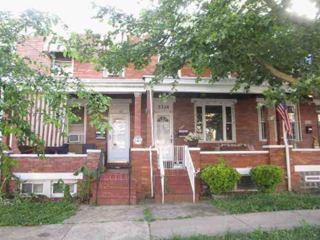 Kenyon Ave