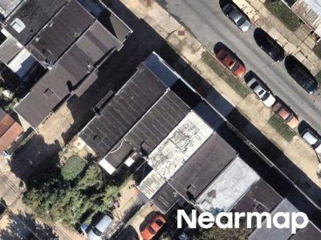 Kenyon Ave