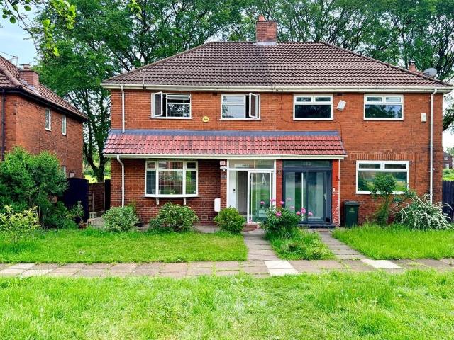 Kenyon Lane, Middleton 3 bed semi detached house to rent £1,395 pcm £322 pw