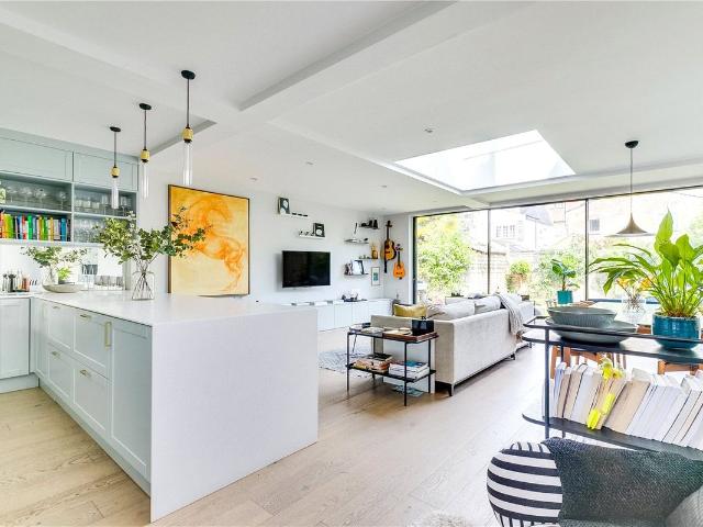 Kenyon Street, London SW6, 3 bed flat to rent, £6,750 pcm | PrimeLocation