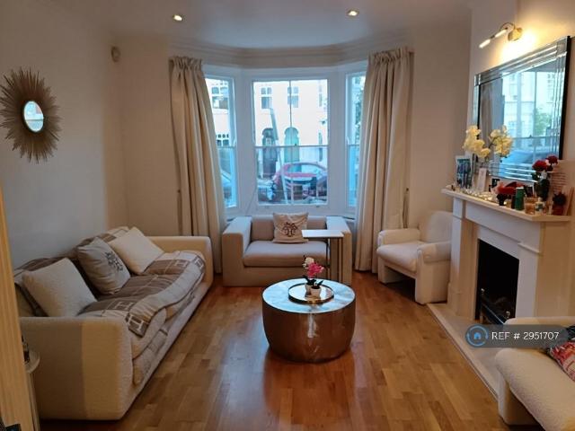 Kenyon Street, London, SW6 4 bed terraced house to rent £6,500 pcm £1,500 pw