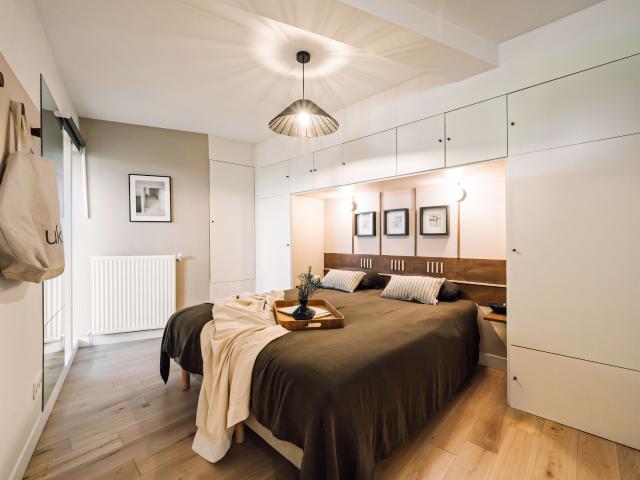 Kenzo 3 bedrooms, terrace and balcony in Montmartre 18 Arr
