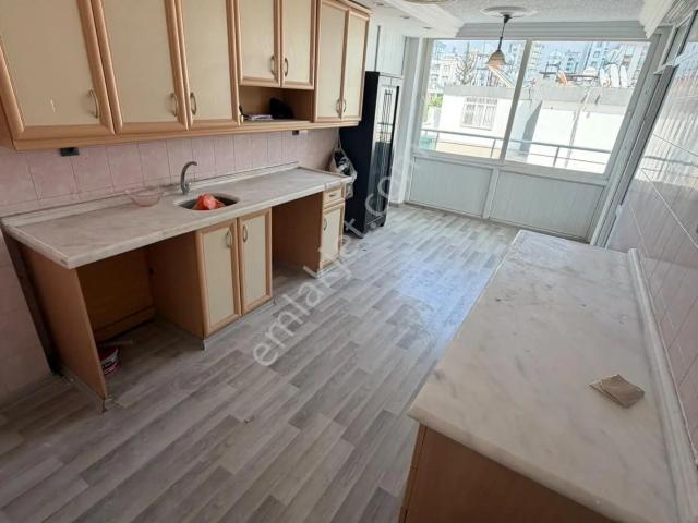 Kenan Evren 3+1 Doğalgazlı Kiralık Daire
