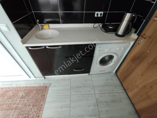Kenan Evren Zeki Usta Kebap Arkası Geniş Oturumlu 1+0 Eşyalı Kiralık Daire
