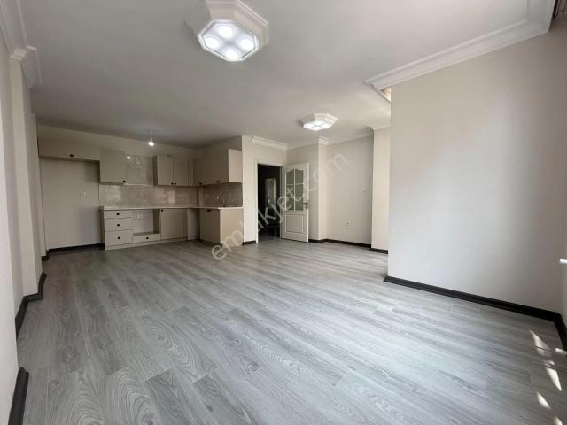 Kenan Evren'de 3+1 150 M2 Full Yapılı iskanlı Satılık Daire