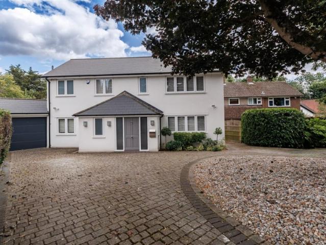 Kendal Avenue, Epping