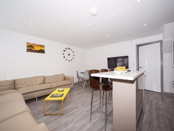 Kendal Lane, Leeds LS3, 4 bed shared accommodation to rent, £702 pppm | PrimeLocation