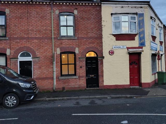 Kendal Street, Wigan WN6 2 bed terraced house to rent £724 pcm £167 pw
