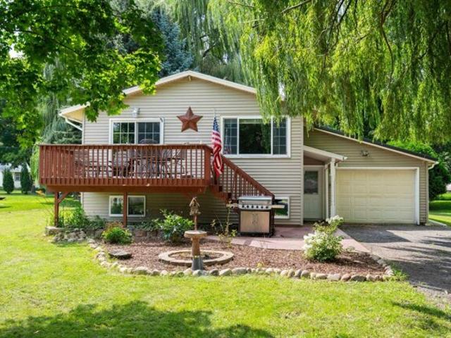 Kendale Ave S, Annandale, Home For Sale