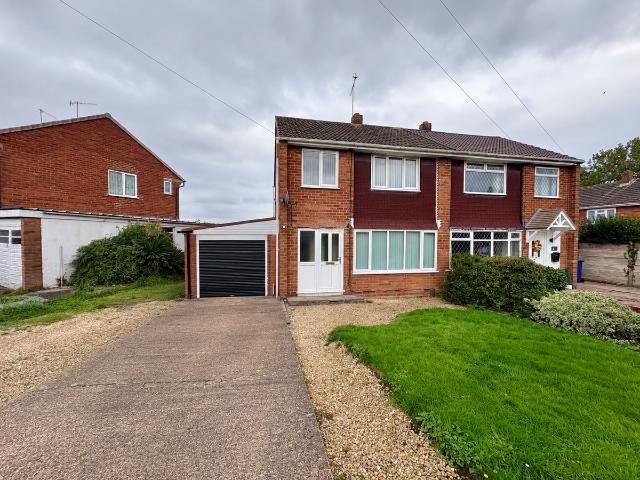 Kendall Rise, Kingswinford DY6, 3 bed semi detached house to rent, £1,300 pcm | PrimeLocation