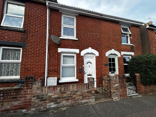 Kendall Road, Colchester, CO1 2 bed terraced house to rent £1,400 pcm £323 pw