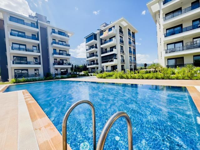Bu Fiyata 2+1 Yok / Doğalgazlı, 140 M2 / Kendine Ait Bahçesi Var