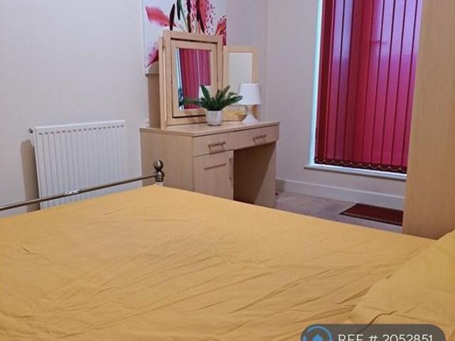 Kendrahall Road, South Croydon, CR2 1 bed in a flat share to rent £825 pcm £190 pw