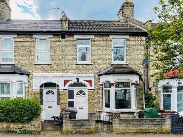 Kenilworth Avenue, Walthamstow E17, 3 bed terraced house to rent, £2,300 pcm | PrimeLocation