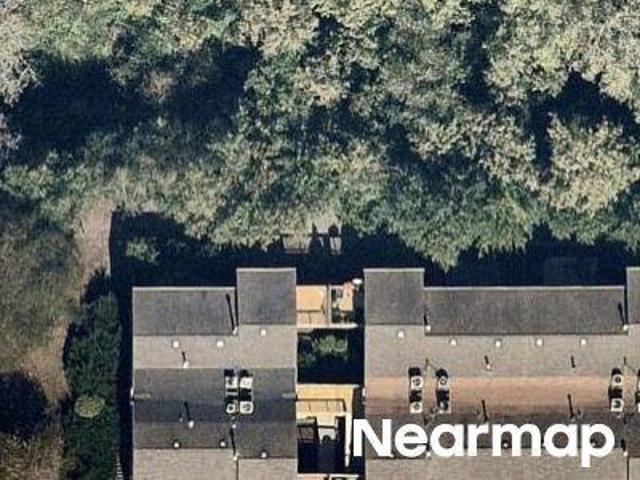 Kenilworth Cir Apt B