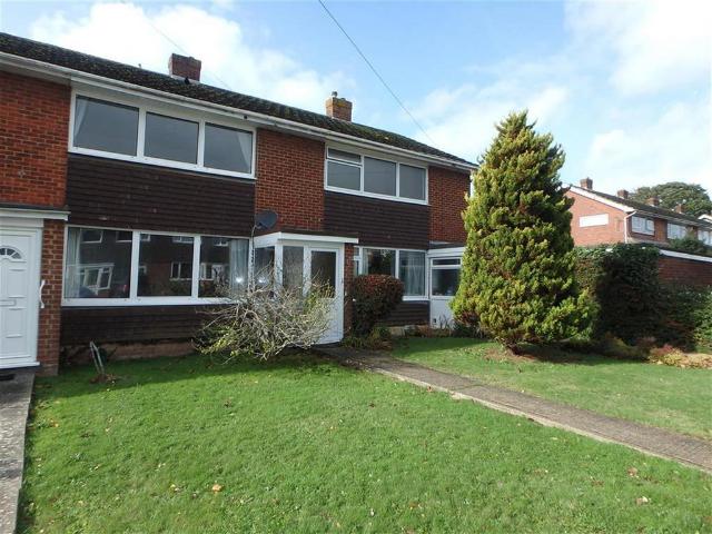 Kenilworth Close, New Milton, BH25 6BN 3 bed terraced house to rent £1,550 pcm £358 pw