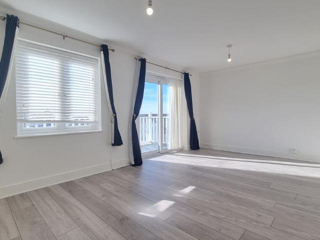 Kenilworth Close, Brighton BN2, 3 bed property to rent, £2,000 pcm | PrimeLocation