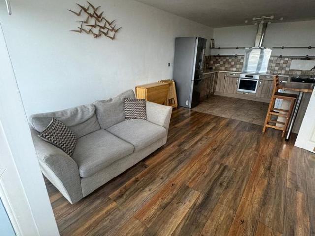 Kenilworth Court, Coventry CV3, 2 bed flat to rent, £1,100 pcm | PrimeLocation
