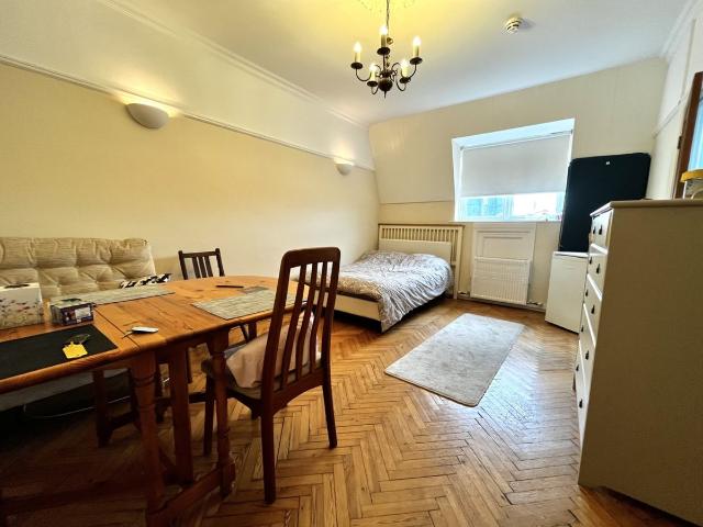Kenilworth House, Castle Court, City Centre CF10, 1 bed flat to rent, £830 pcm | PrimeLocation