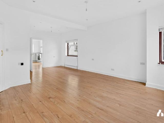 Kenilworth Road, Edgware HA8, 2 bed detached house to rent, £2,200 pcm | PrimeLocation