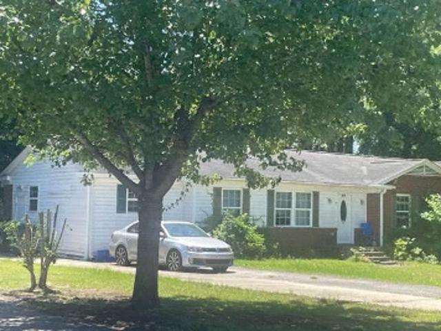 Kenmore Dr