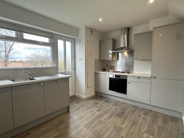 Kenmore Drive, Bristol BS7, 4 bed property to rent, £2,500 pcm | PrimeLocation