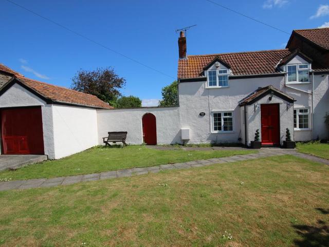 Kenn Road, Clevedon, BS21 3 bed semi detached house to rent £1,800 pcm £415 pw