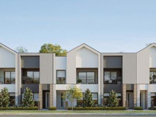 Kennedy 14 East Facing! Walking distance to a Beautiful Park, Childcare, Schools & Club Alamora & Cafe