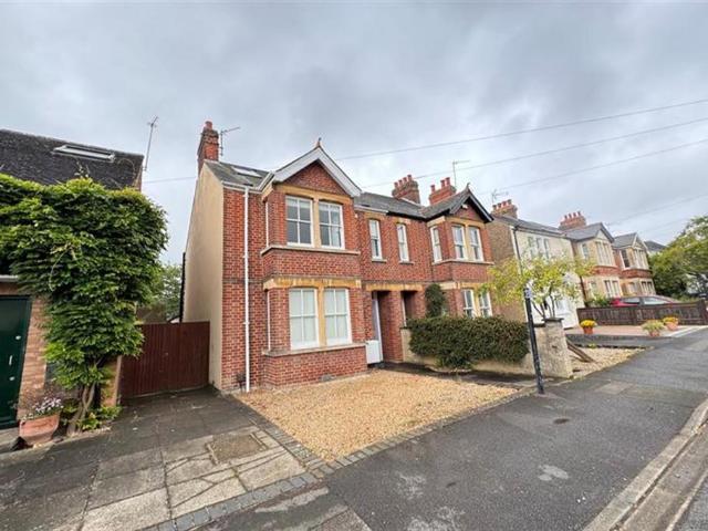 Kennett Road, Headington, Oxford, OX3 4 bed semi detached house to rent £3,250 pcm £750 pw