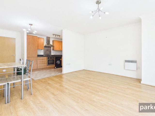Kennet Street, Reading, Berkshire, RG1