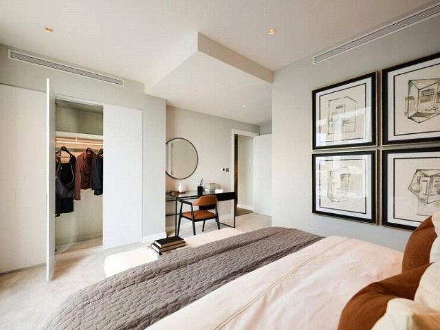 Kennington Ln, Oval Village, London. 1 bed property to rent £2,800 pcm £646 pw
