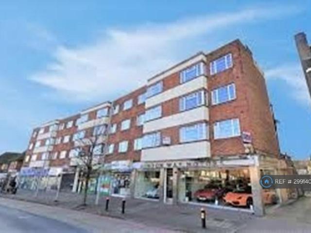 Kennyland Court, London, NW4 4 bed flat to rent £2,600 pcm £600 pw