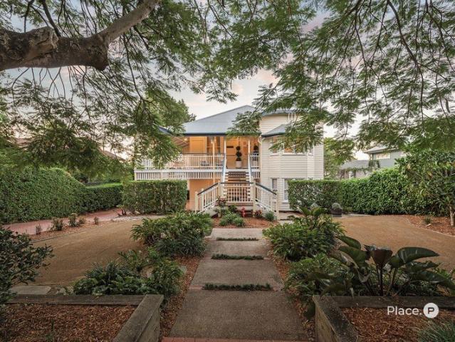 'Kensington' A Grand Family Estate with City Views and Private Guest House