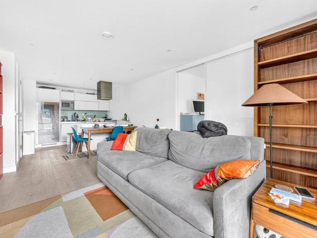 Kensington Apartments, Commercial. 2 bed flat to rent £3,250 pcm £750 pw