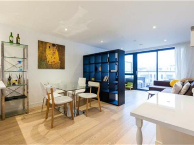 Kensington Apartments, Cityscape, Commercial Street, Aldgate East, London E1, 2 bed flat to rent, £3,100 pcm | PrimeLocation