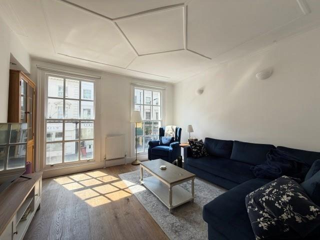 Kensington Church Street, London W8, 2 bed flat to rent, £4,000 pcm | PrimeLocation