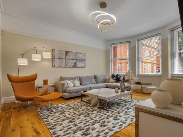 Kensington Court Mansions, 62 97 Kensington Court, London, W8 5DU, United Kingdom | 4 bed apartment for rent #127745004 | Rentberry