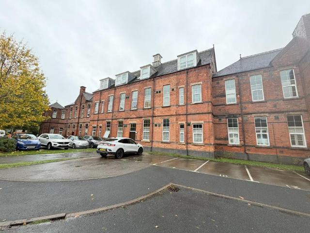 Kensington Drive, Tamworth 1 bed flat to rent £825 pcm £190 pw